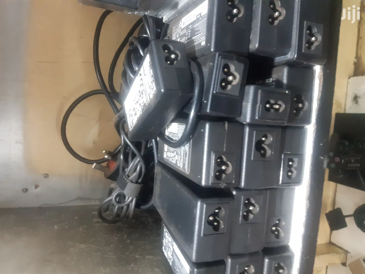 Laptops Chargers In Wholesale