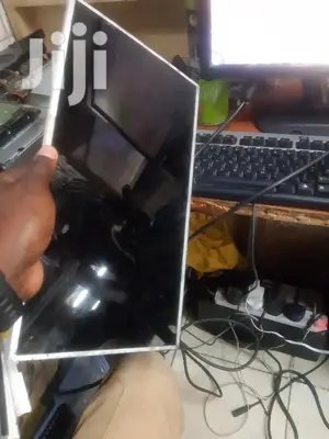 Laptop Screens Replacement