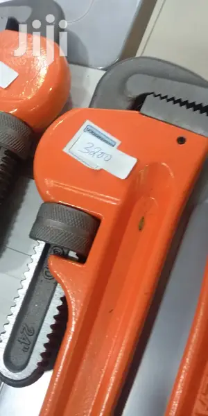 Adjustable Pipe Wrench24"