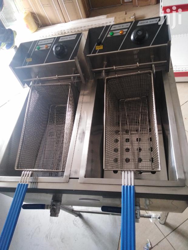 Chip's Deep Fryer Imported With Stand & Taps Stand Electric - main view