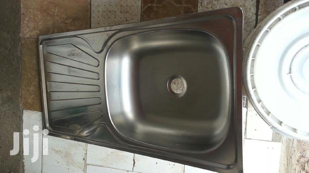 Small Sinks Kitchen - main view
