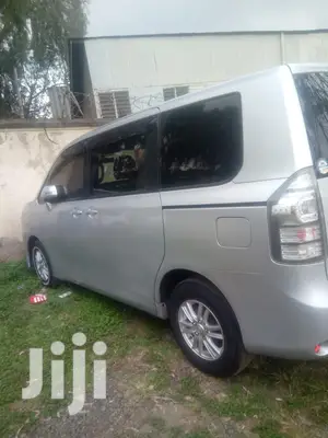 Toyota Voxxy Noahs Needed for Hire/Lease