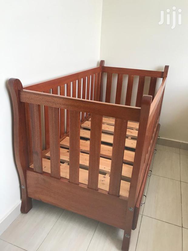 Baby's Crib Bed - thumbnail 2