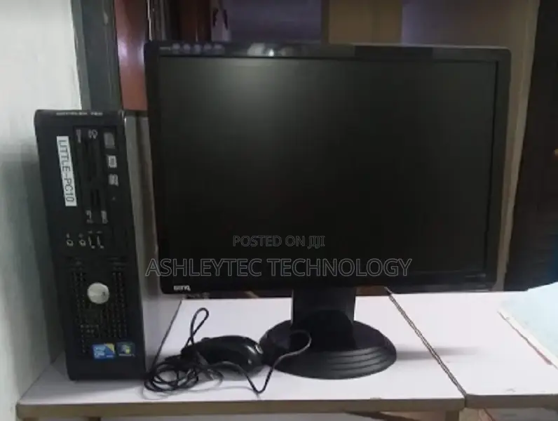 Desktop Computer Dell 2GB Intel Core 2 Quad HDD 160GB