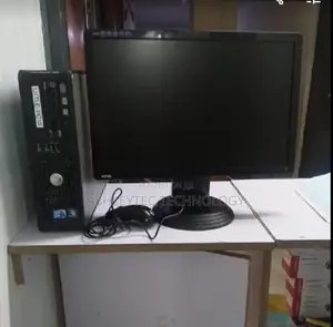 Desktop Computer Dell 2GB Intel Core 2 Quad HDD 160GB
