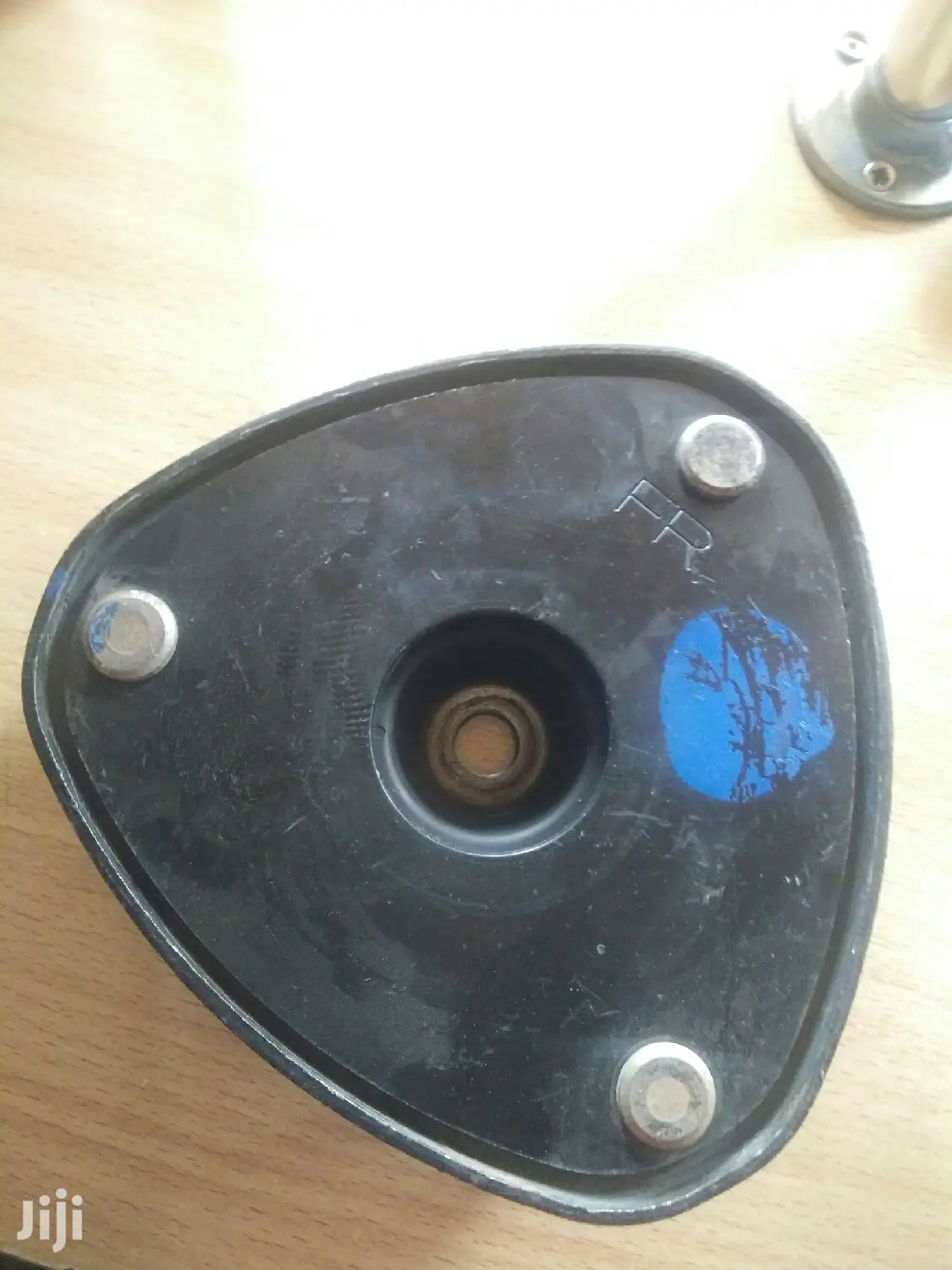 Honda Stream Shock Mount