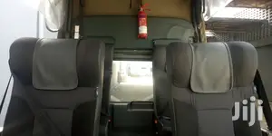 Land Cruiser / Game View Seats
