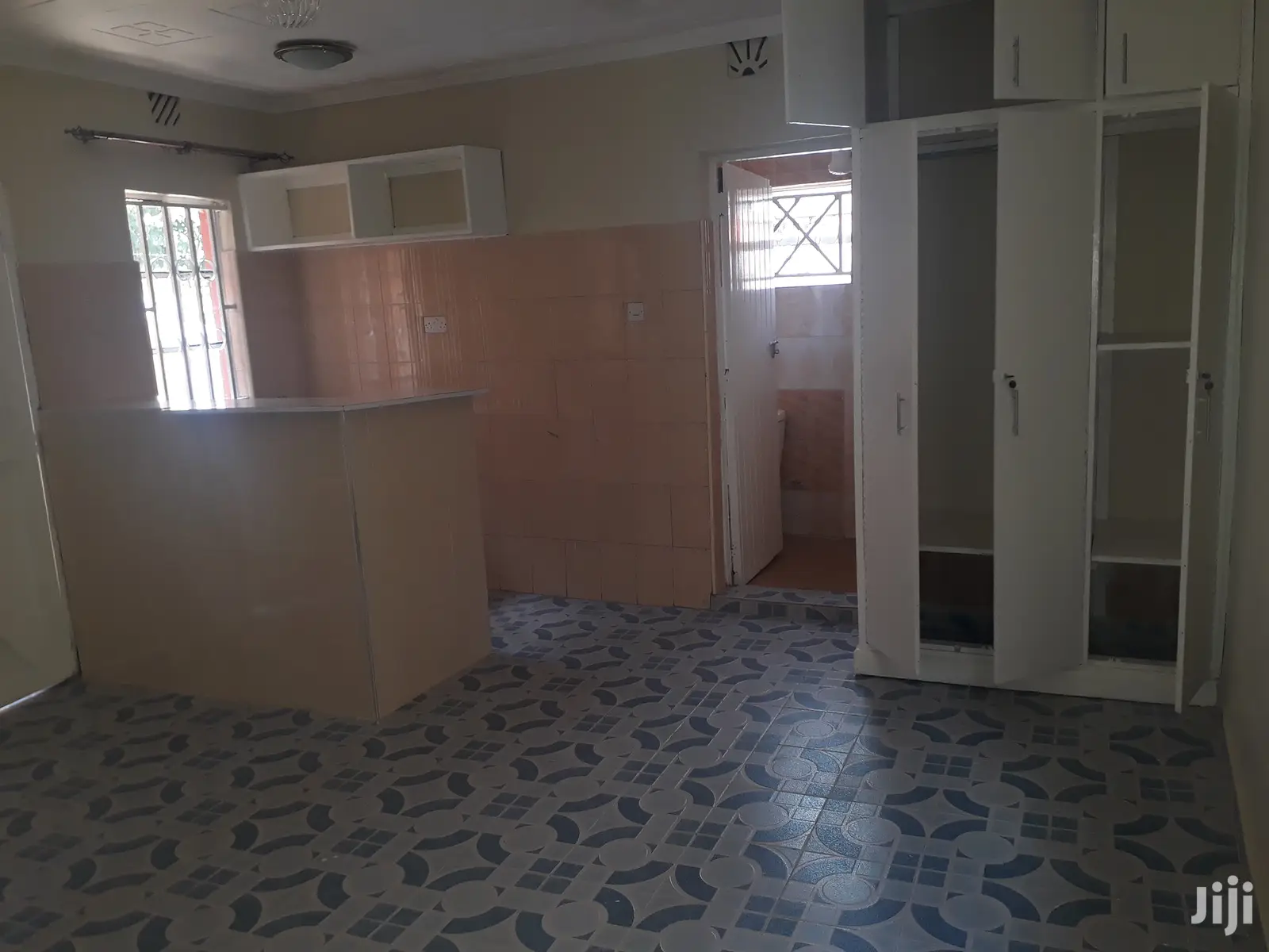 Hurlingham Self Contained Studio For Rent