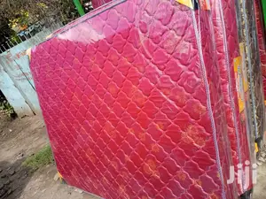 Heavy Duty/High Density (6by6 8") Mattresses