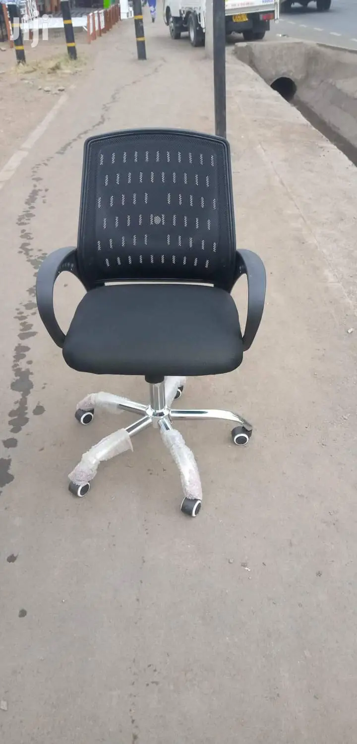 Swivel Office Chair