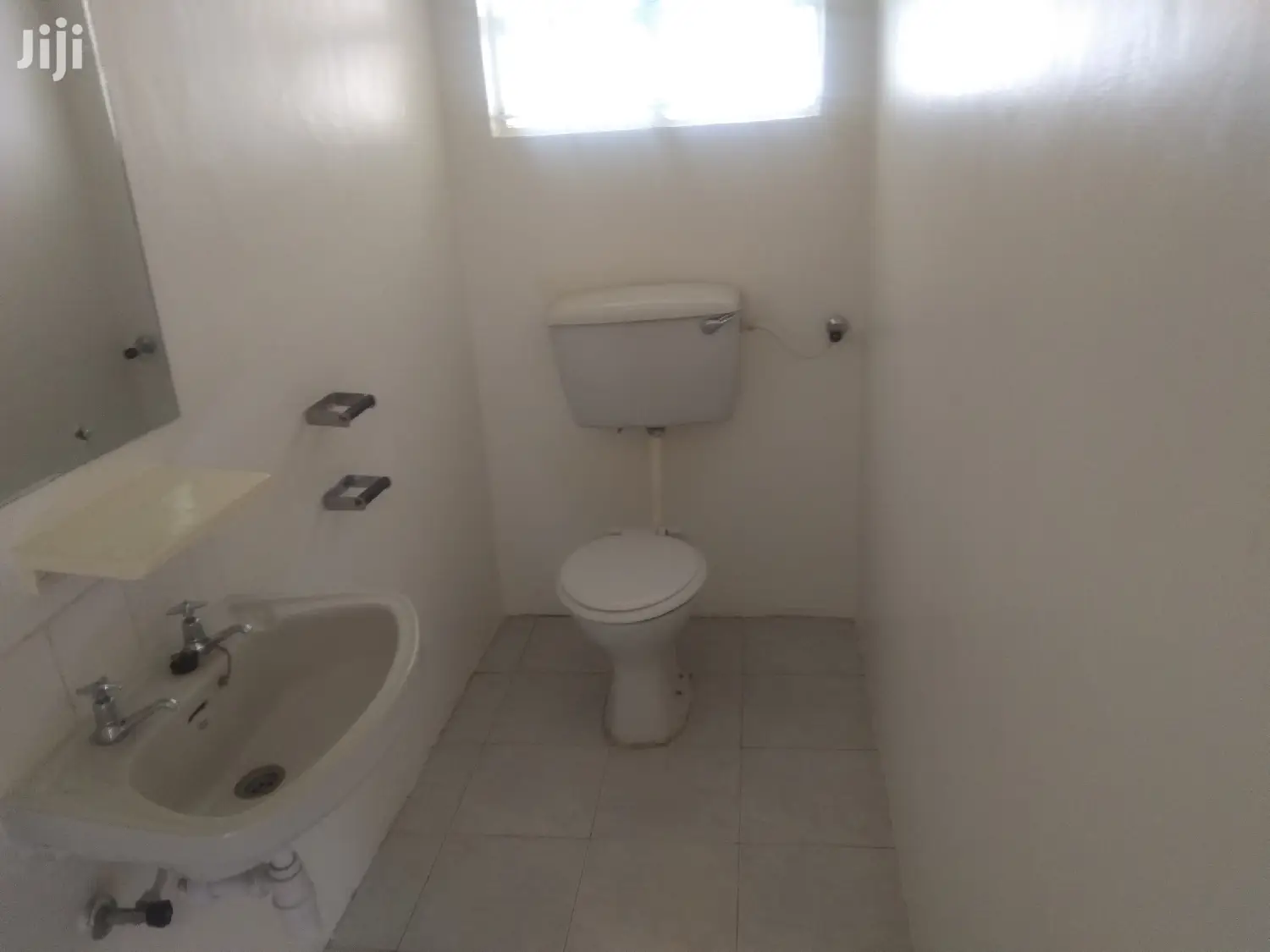 5bedroomed Maisonette With Dsq to Let