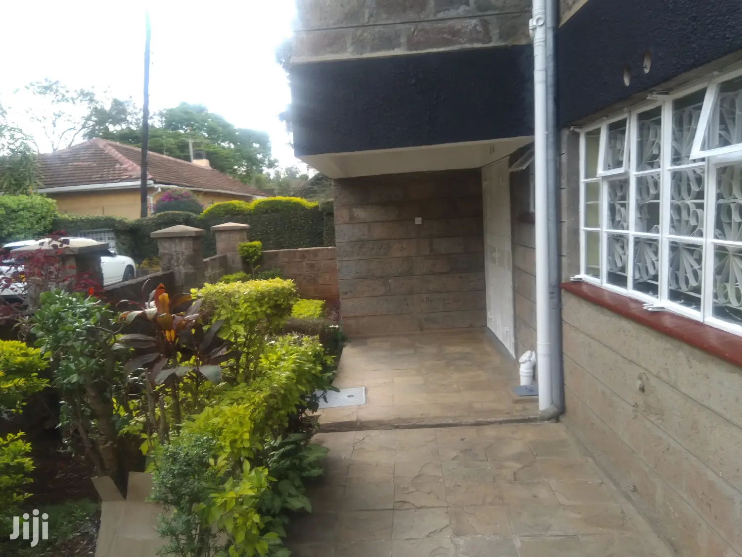 5bedroomed Maisonette With Dsq to Let