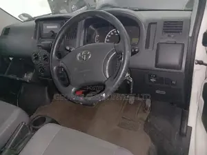 Toyota TownAce 2014 White