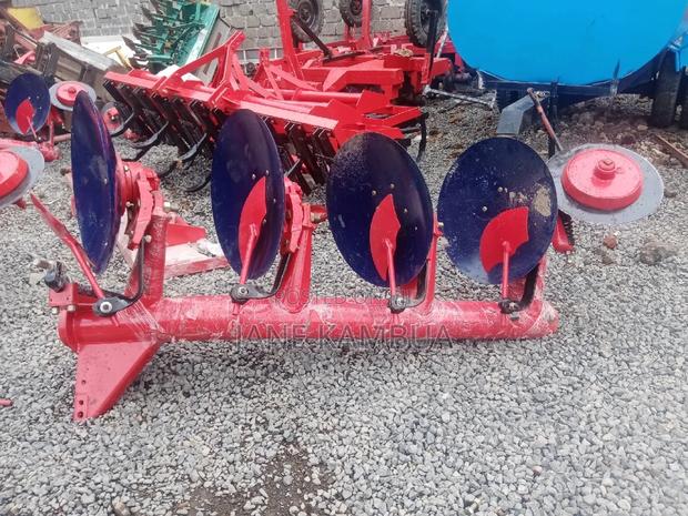 Mf 4disc Plough Brand New - thumbnail 3