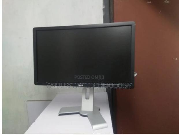 Dell 22 Inches Monitor Very Slim With Dvi And Dsiplay Port
