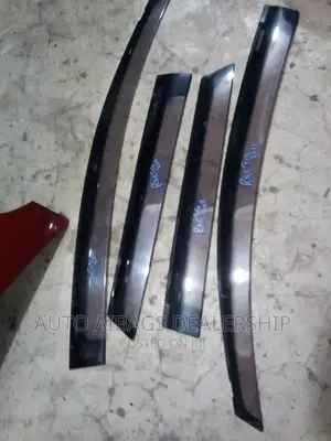 Windblakers For Ractis New Shape 2011 Set.