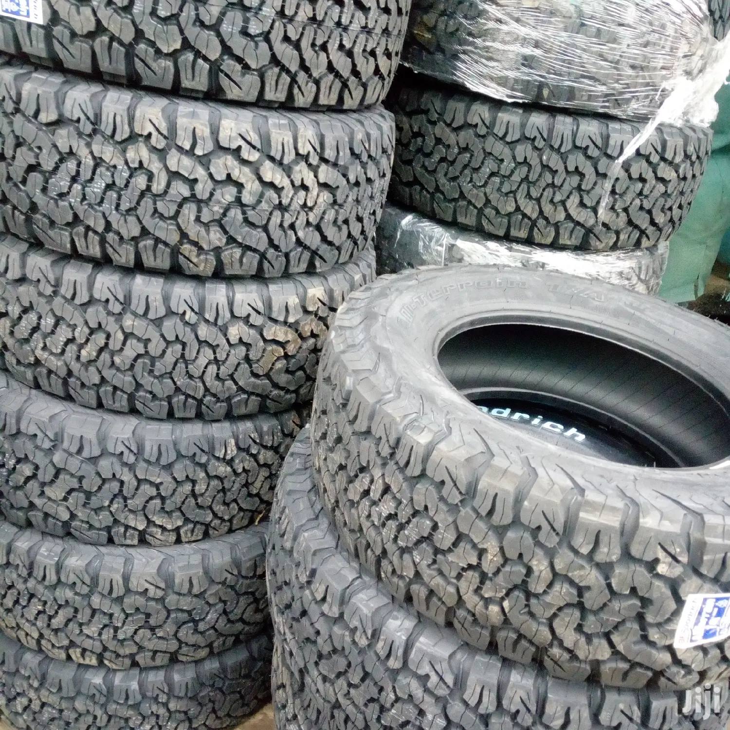 265/65r17 / 265/70r17 Bf Goodrich