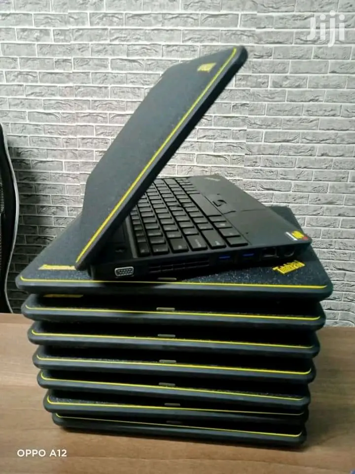 Laptop Lenovo ThinkPad X131e 4GB AMD HDD 320GB