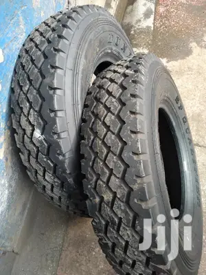 Dunlop Tires 7.50R 16