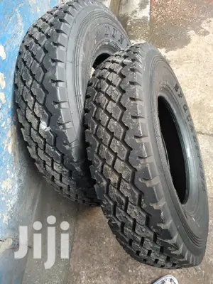 Dunlop Tires 7.50R 16