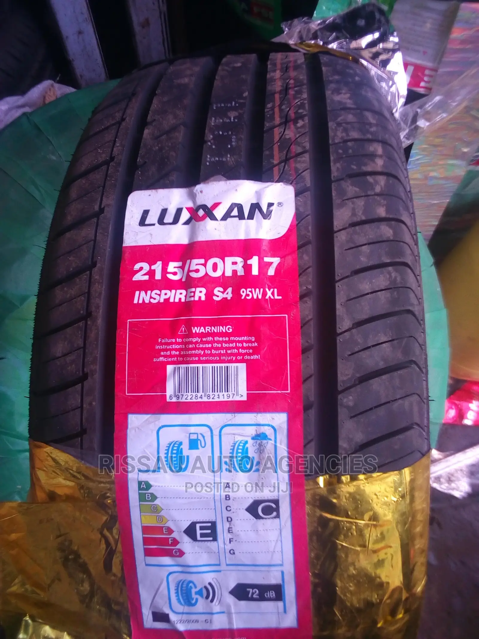 215/50 R 17 Luxxan Tyres
