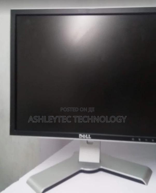 19 Inches Dell Monitor - main view