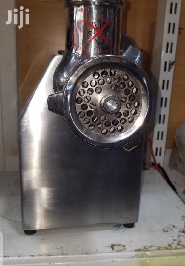 A Genuine Tk-M22 Meat Mincer