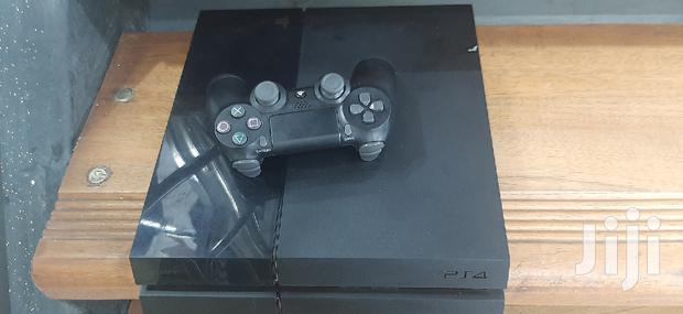 Black Chipped Ps4 With 10 Games - thumbnail 4