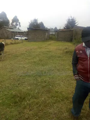 50*100 Plot On Sale At Flyover Near Wakimbo Shopping Cntr