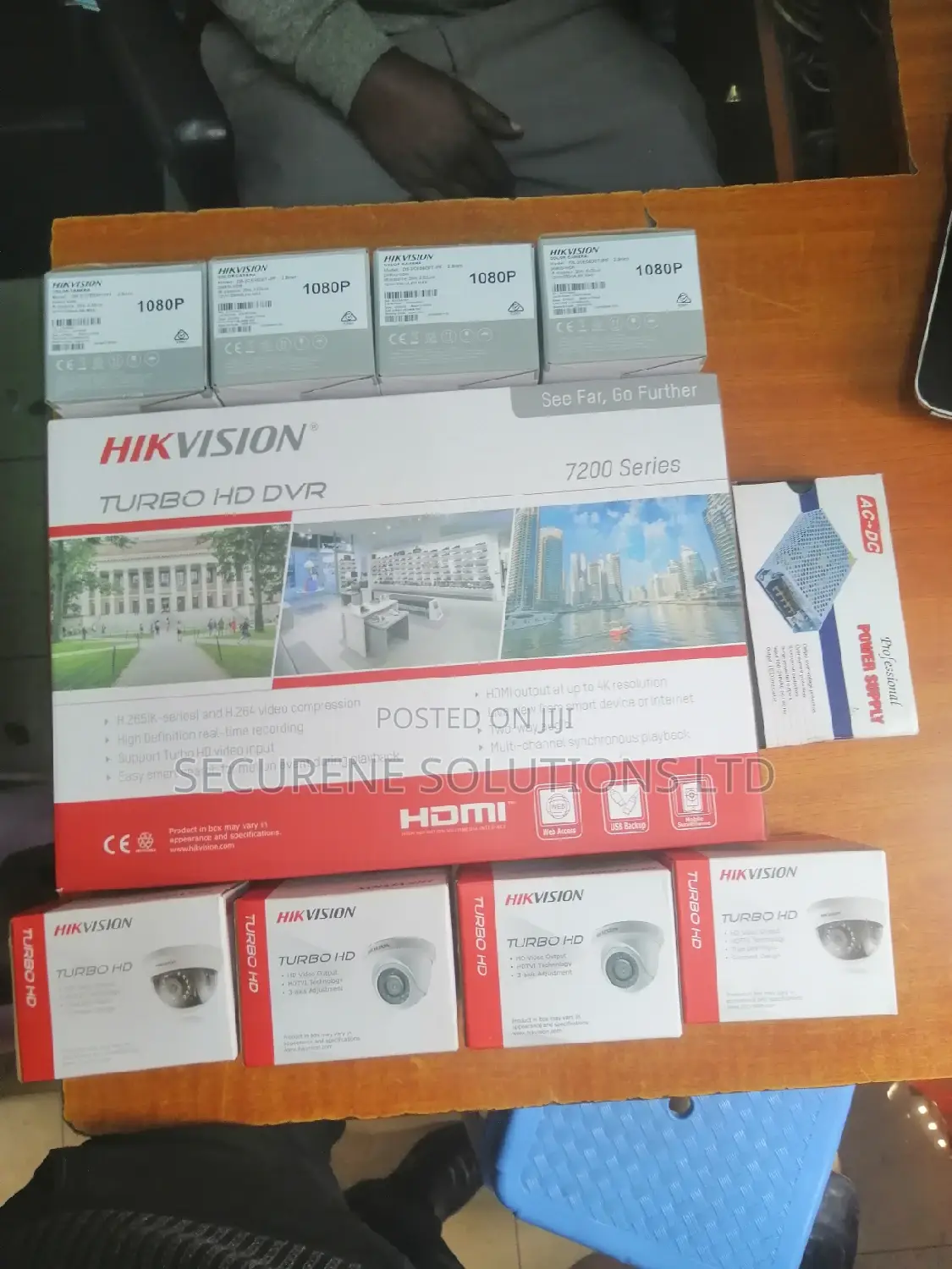 8 Camera Hikvision CCTV Kit Turbo HD, 1080p System