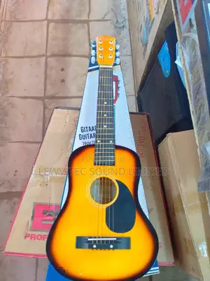 Size 32 Baby Guitar