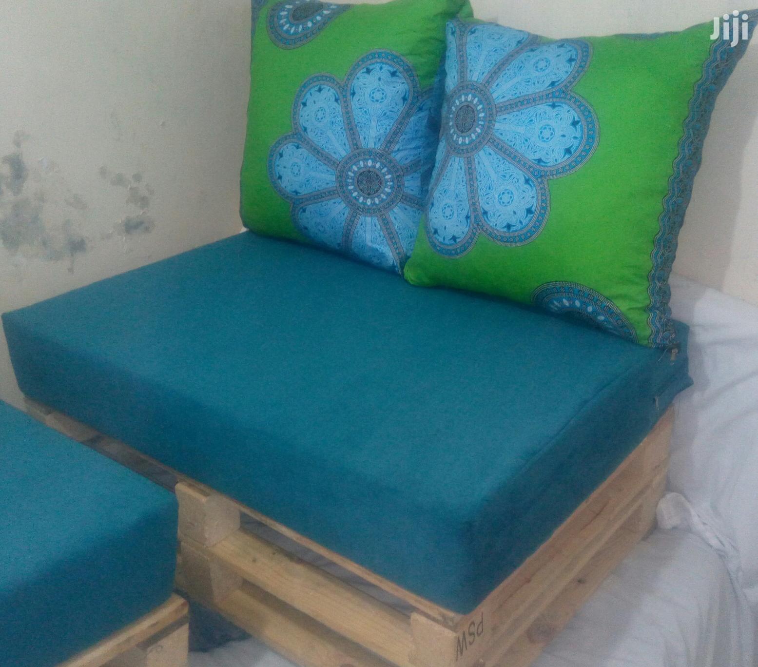 Trendy 4 Seater Pallet Seats/Pallet Sofas/Pallet Furniture in Nairobi