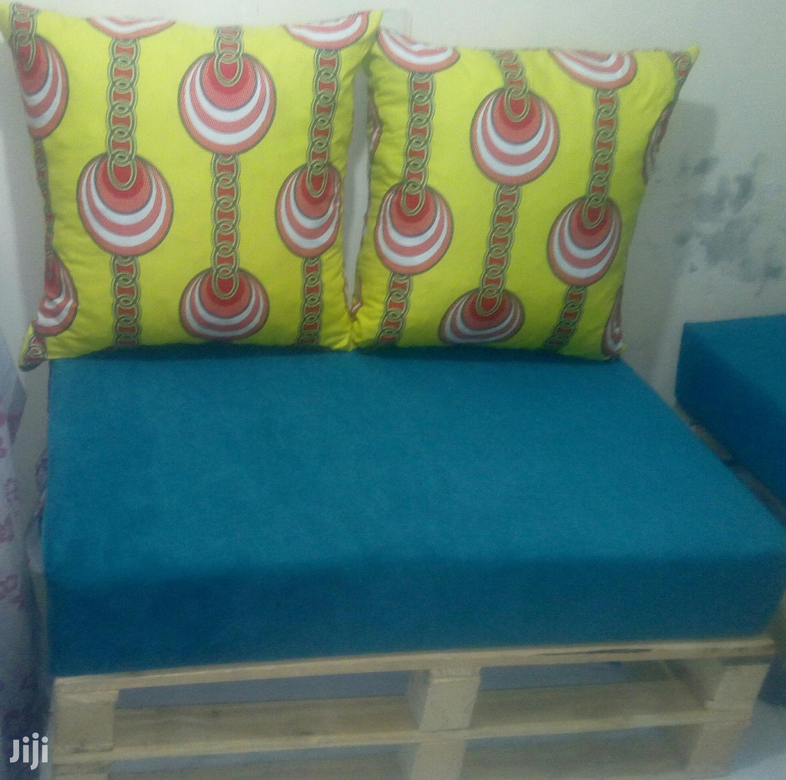 Trendy 4 Seater Pallet Seats/Pallet Sofas/Pallet Furniture in Nairobi