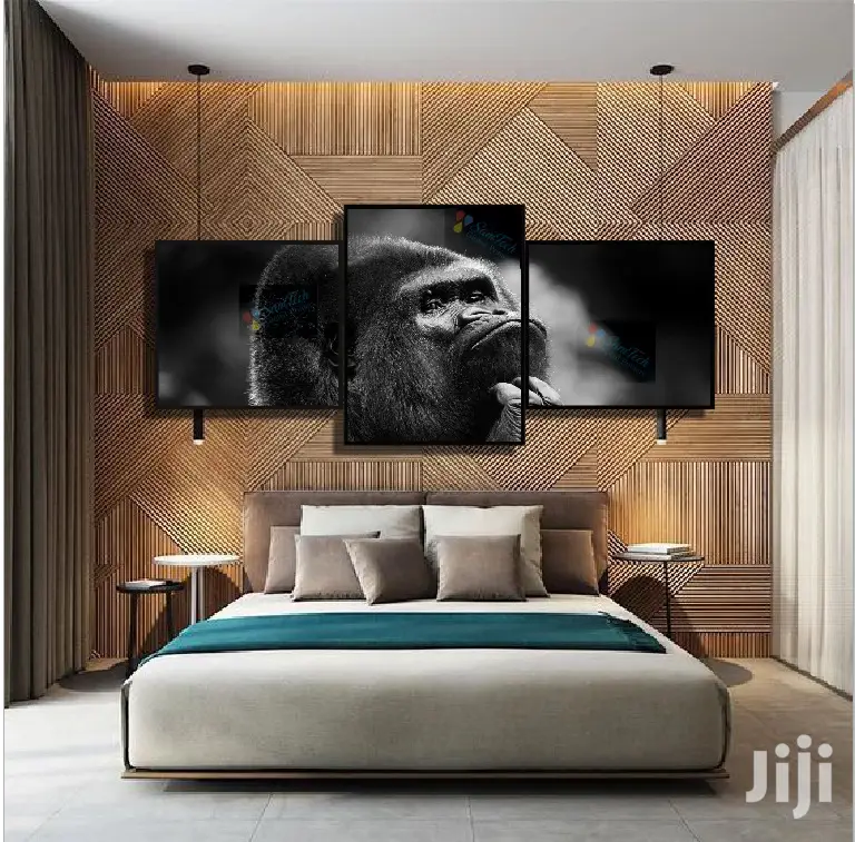 Black And White Wall Mounts