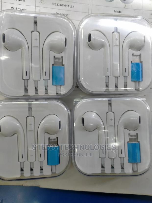 iPhone Earphones - thumbnail 2