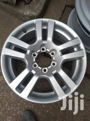 Original Rim Size 18 Inch for Landcruiser Prado.