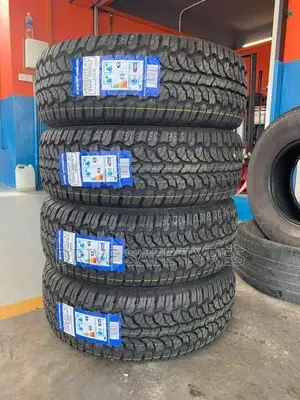 31/10.50 R15 Compasal Tyre 10 PR