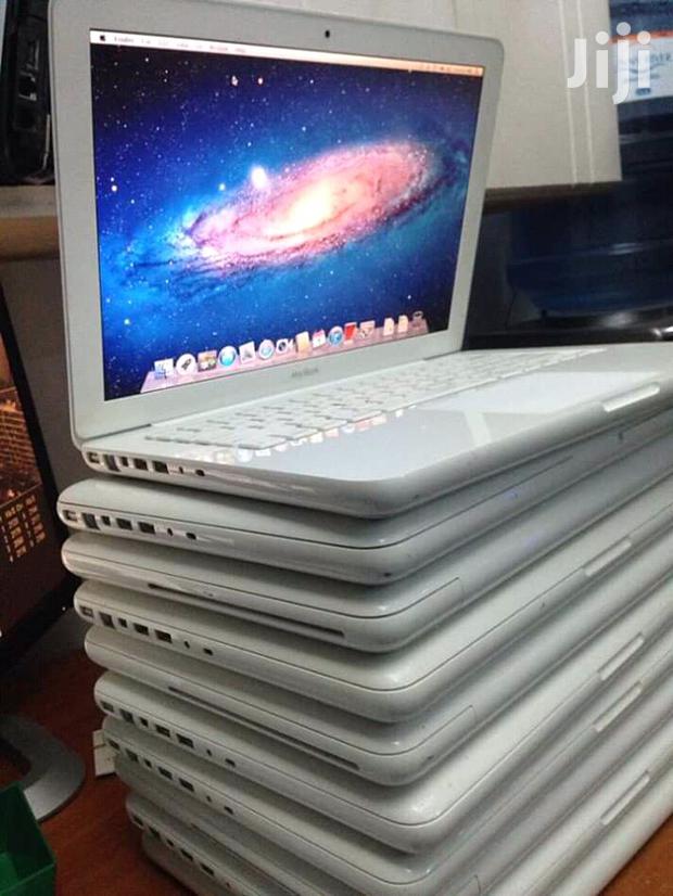 Apple Macbook 4 Unibody 14'' 320gb core2duo 4gb