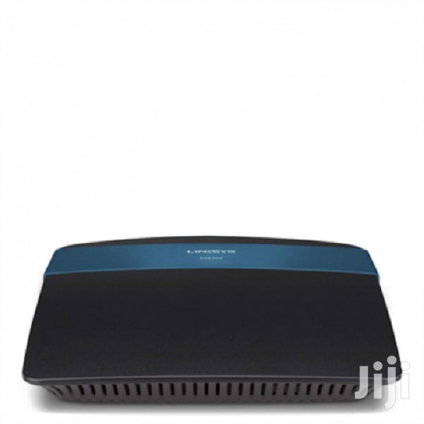 Linksys Wireless Router EA2700 - main view