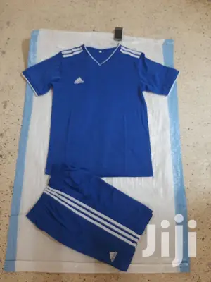 Football Uniforms Wholesale Price