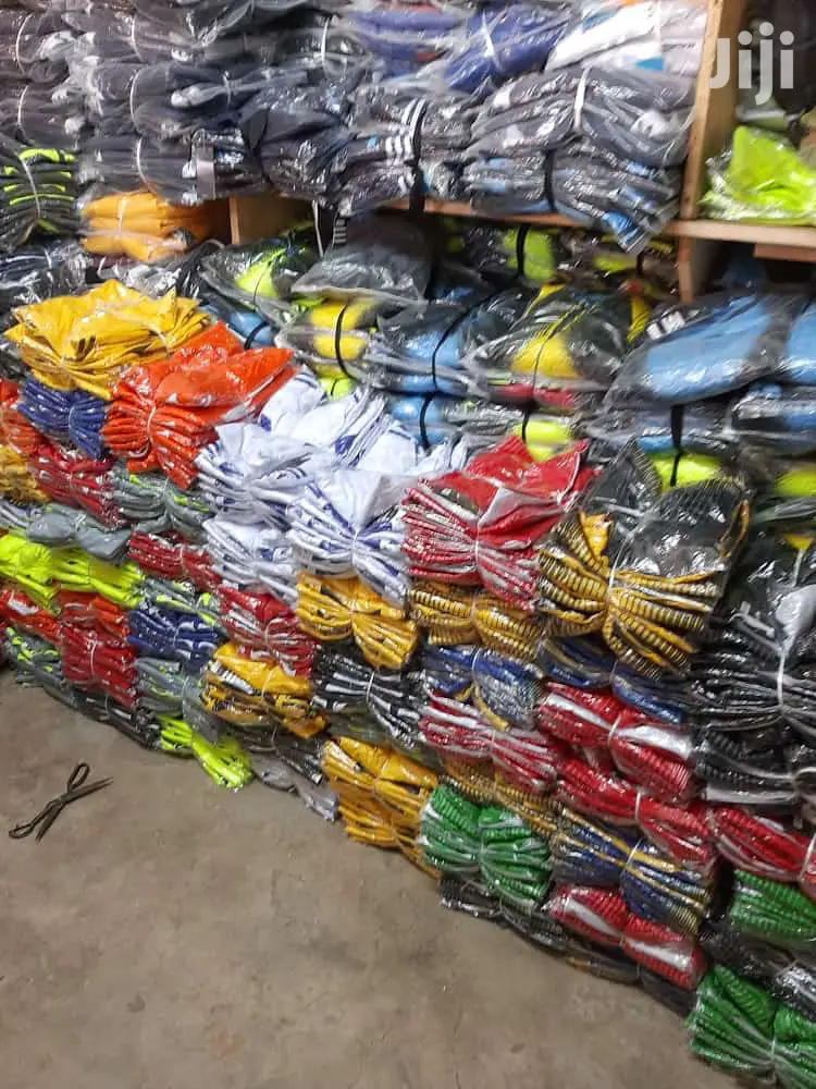 Football Uniforms Wholesale Price