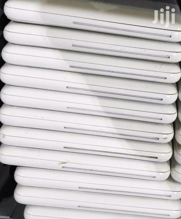 Apple Macbook 320GB HDD 4GB Ram - thumbnail 4