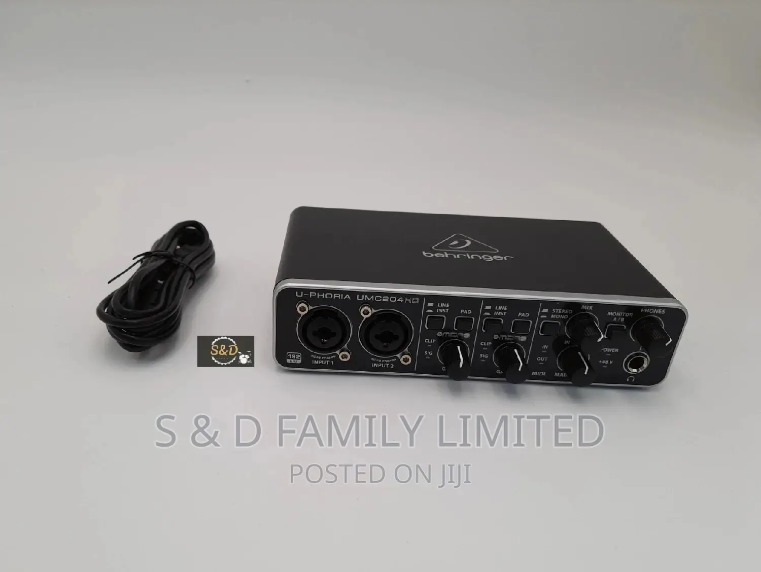 Behringer Umc 204hd