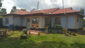 2bedbroom House Maili Nne With Title