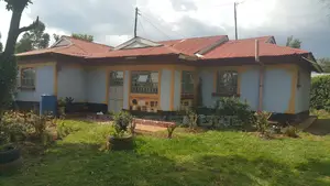 2bedbroom House Maili Nne With Title