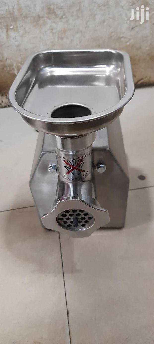 Metal Meat Mincer/Grinder Size 8 - main view