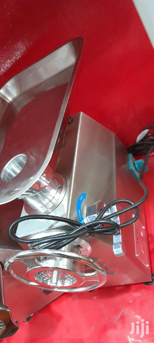 Stainless Steel Reverse Meat Mincer Size 22 - thumbnail 3