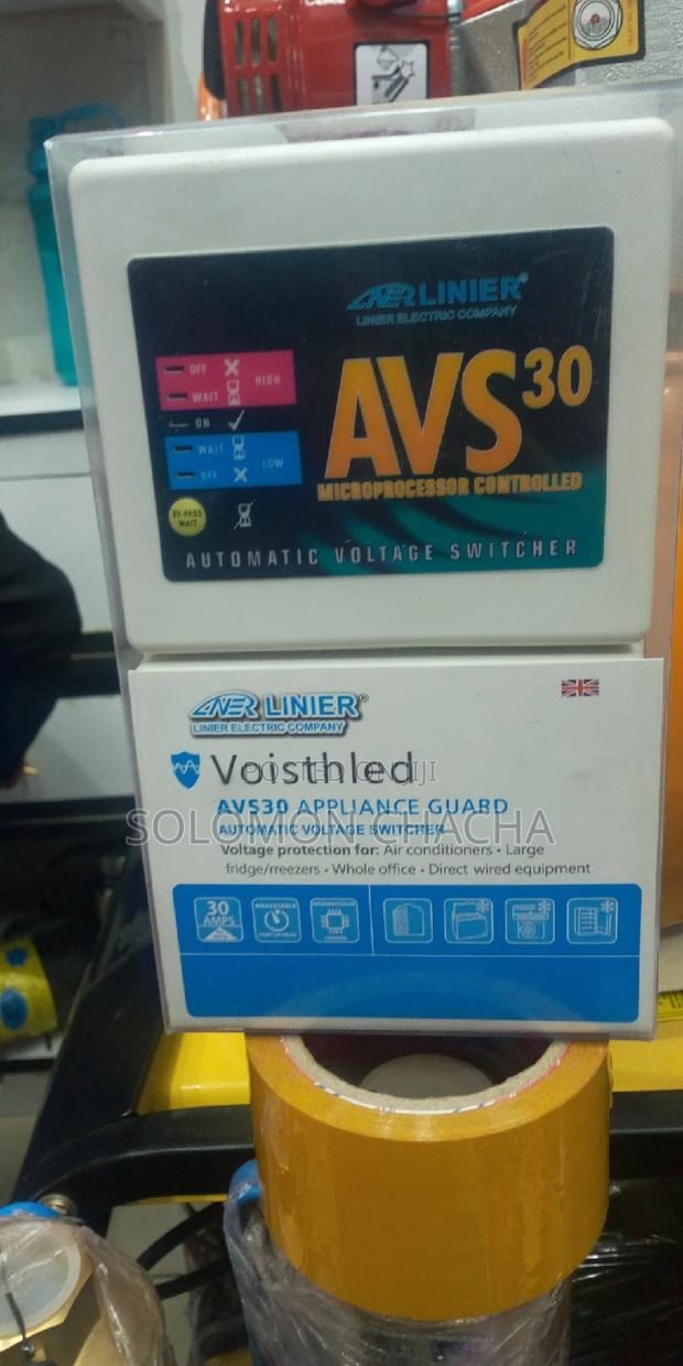 AVS 30 Appliances Guard Automatic Voltage Switcher - main view