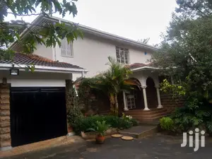 Elegant 5bedroomed Mansion to Let
