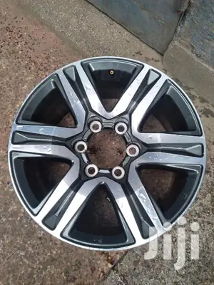 Original Rim Size 17 Inch for Toyota Fortuna New Model.